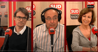 Sylvain Ferrière dans le studio de Sud Radio